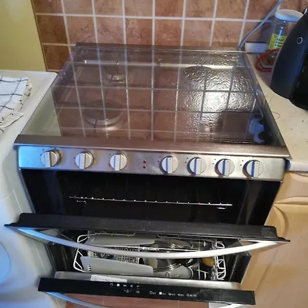 Speci Csaladi Apartman *