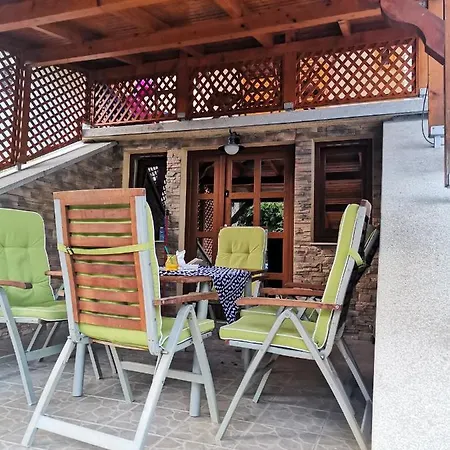 Speci Csaladi Apartman