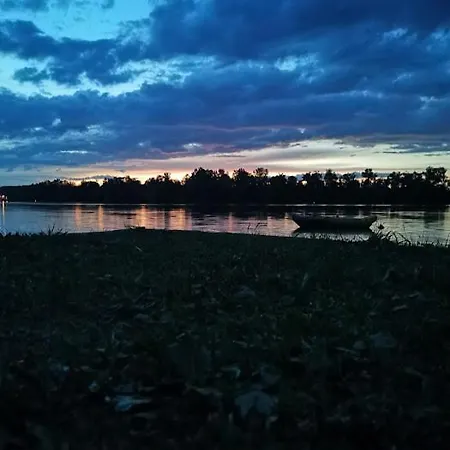 Speci Csaladi Apartman *